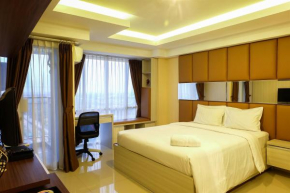 Modern Furnished Studio Apartment H Residence near MT Haryono By Travelio